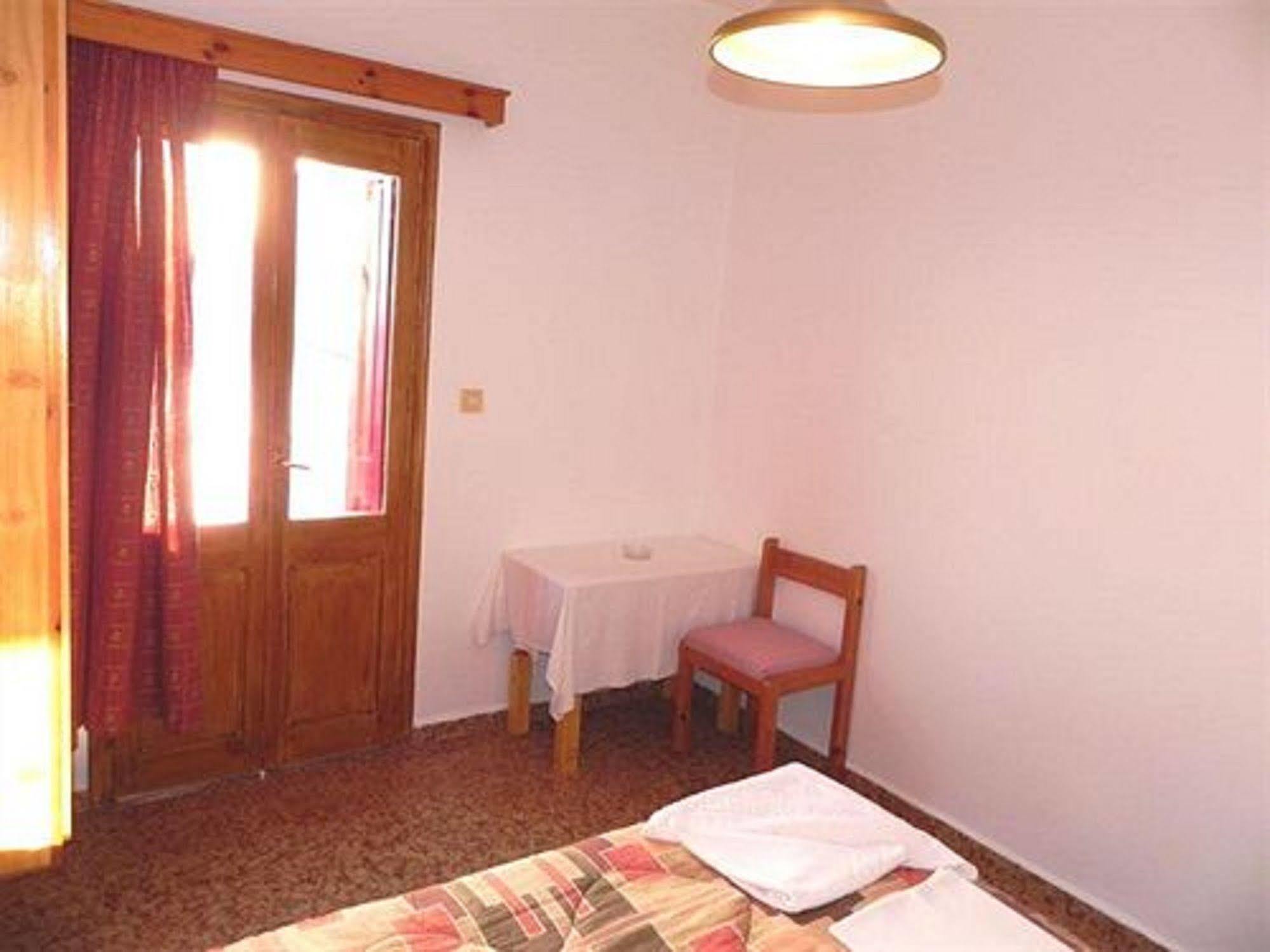 Afroditi Hotel Масурі Екстер'єр фото
